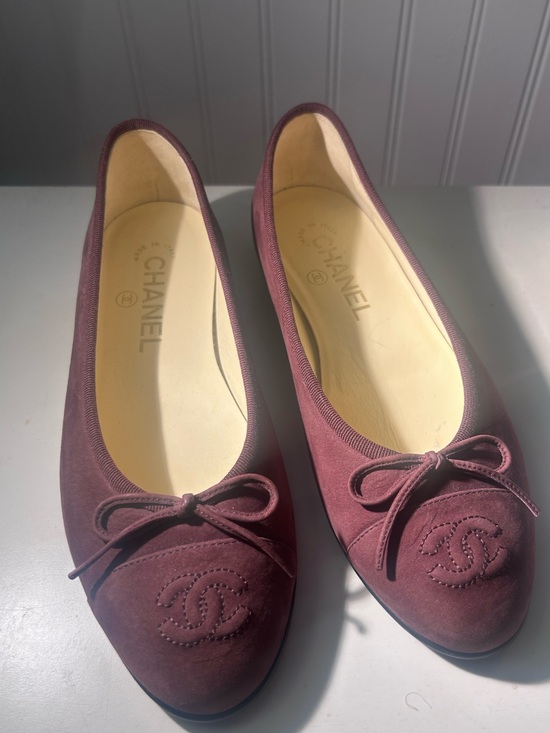 CHANEL Shoes - CHANEL Plum Suede Bow Ballet Flats
